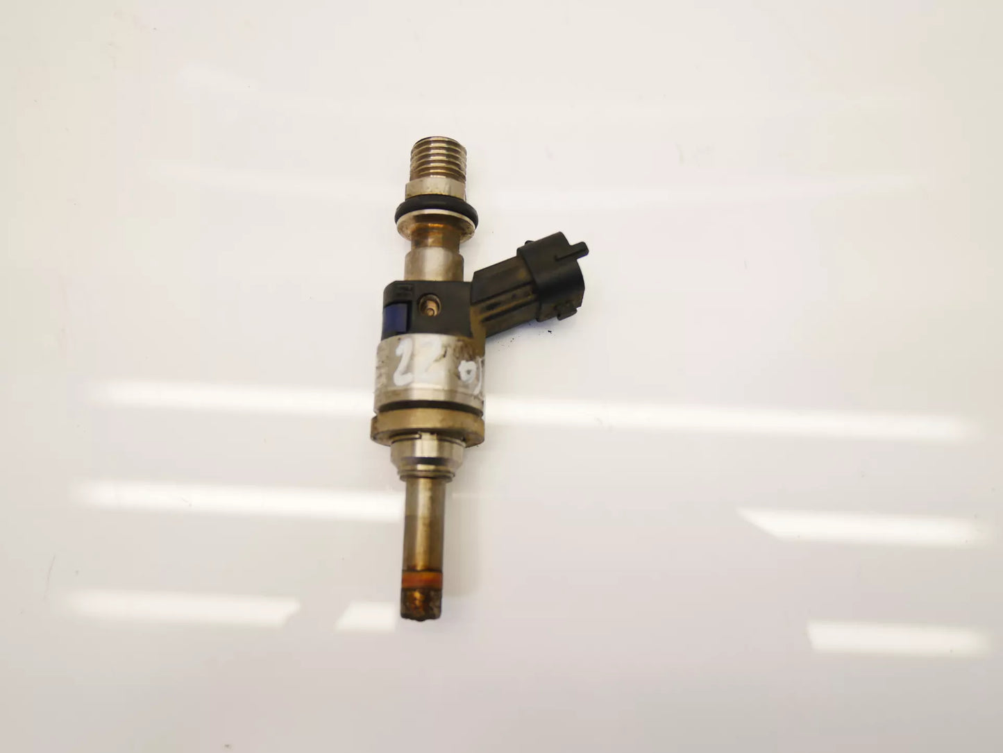 Inyector Porsche 4.8 S GTS 48.01 M48.01 94860523001 1 unidades