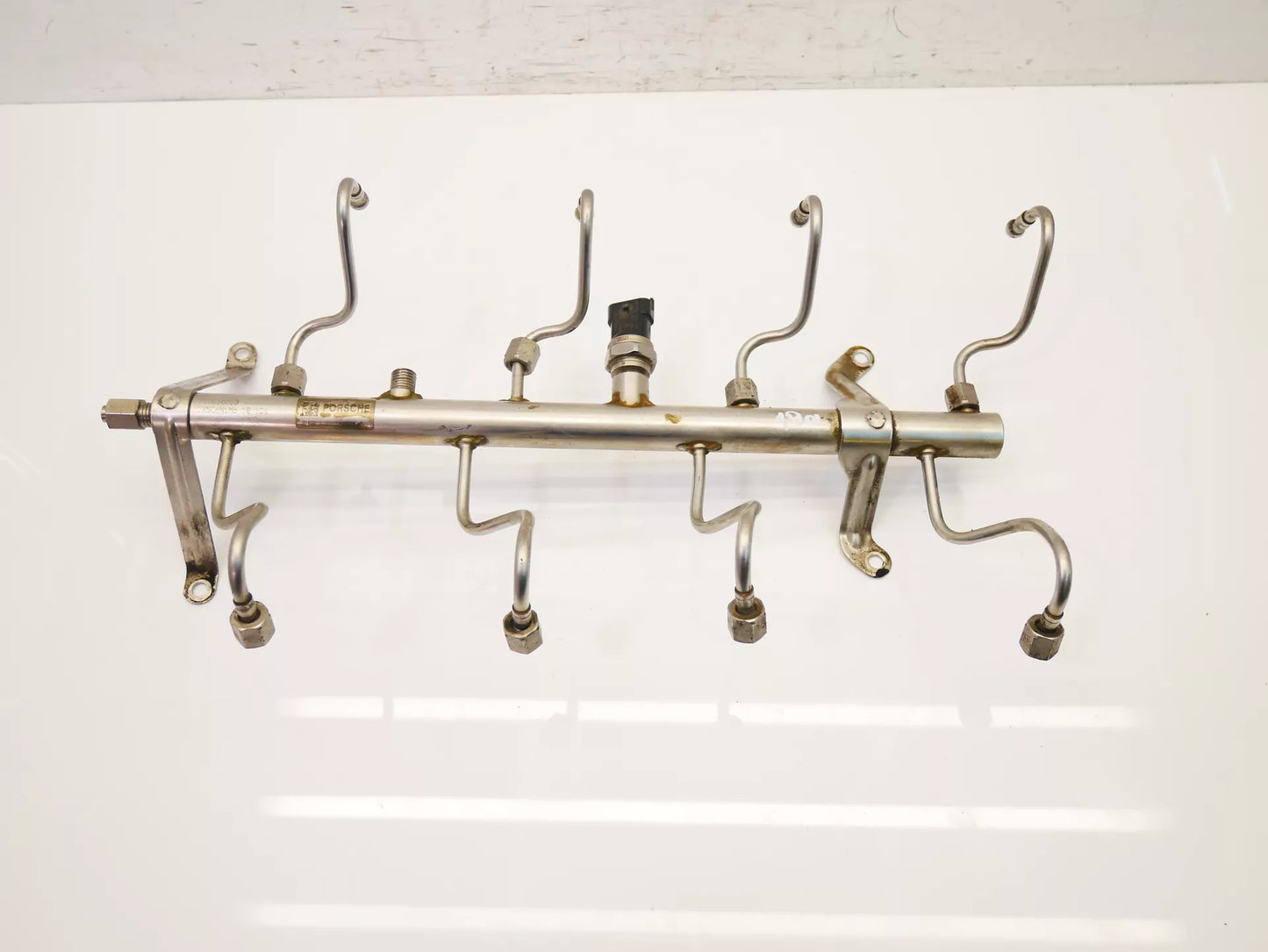 Rampa de inyectores Porsche 4,8 S GTS 48.01 M48.01 94811011502