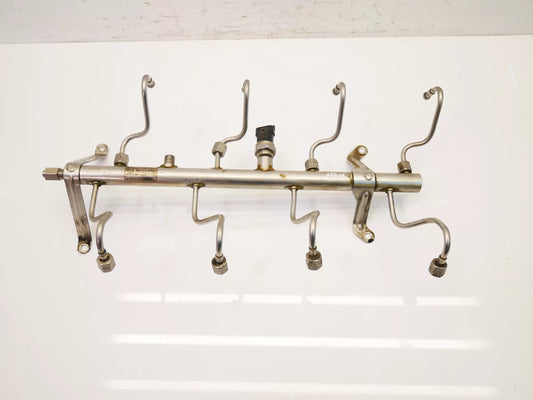 Rampa de inyectores Porsche 4,8 S GTS 48.01 M48.01 94811011502