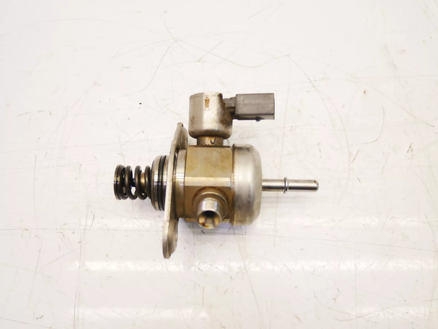 Bomba de combustible BMW 1,6 114 i N13B16A N13 7607159