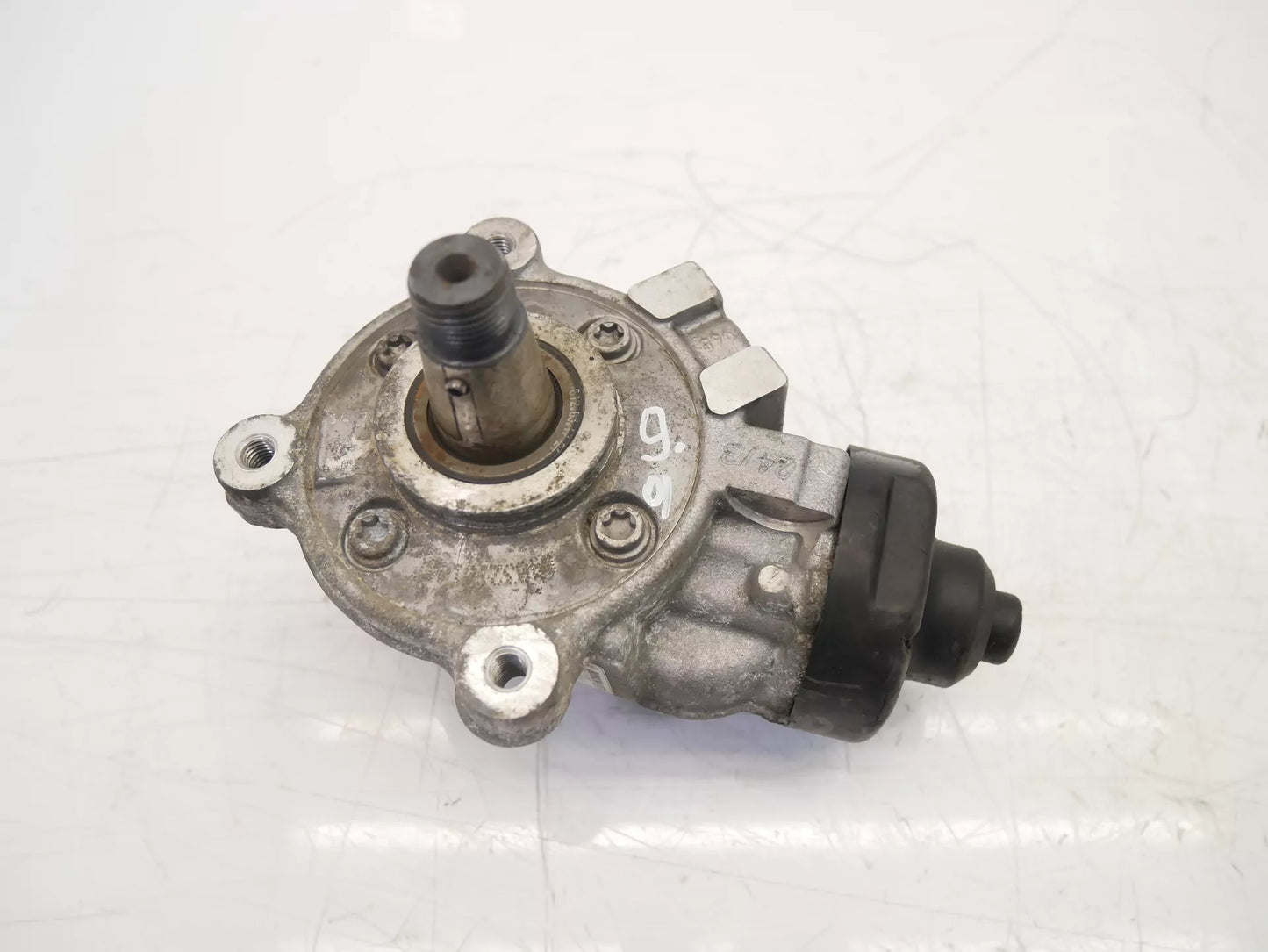 Bomba de alta presión Volkswagen Golf 2.0 GTD TDI DGCA DGC 0445010538 04L130755E