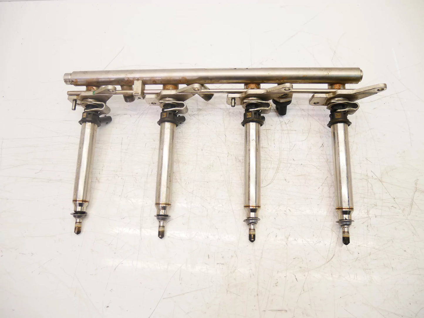 Rampa de inyectores Mercedes-Benz 4,7 V8 278.922 M278.922 A2780703495