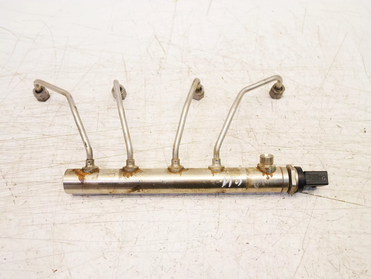 Rampa de inyectores BMW 2,0 i 328i N20B20A 7585411