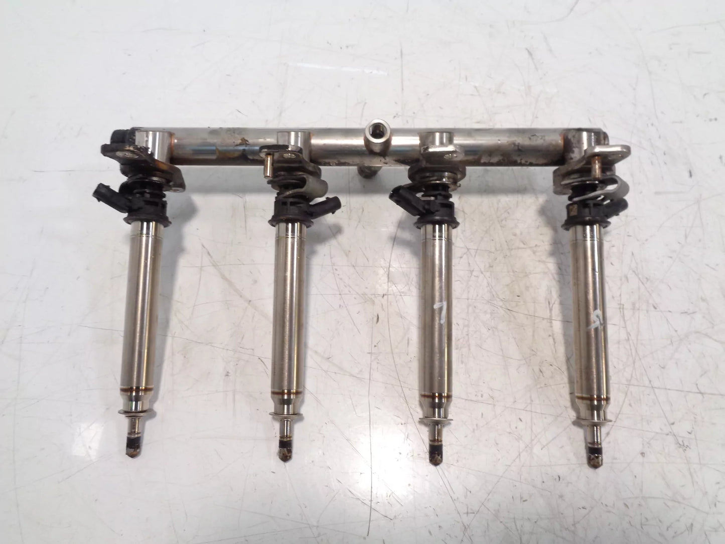 Rampa inyectora Mercedes-Benz Clase E W213 E 63 AMG 4.0 S M177.980 A1770703600