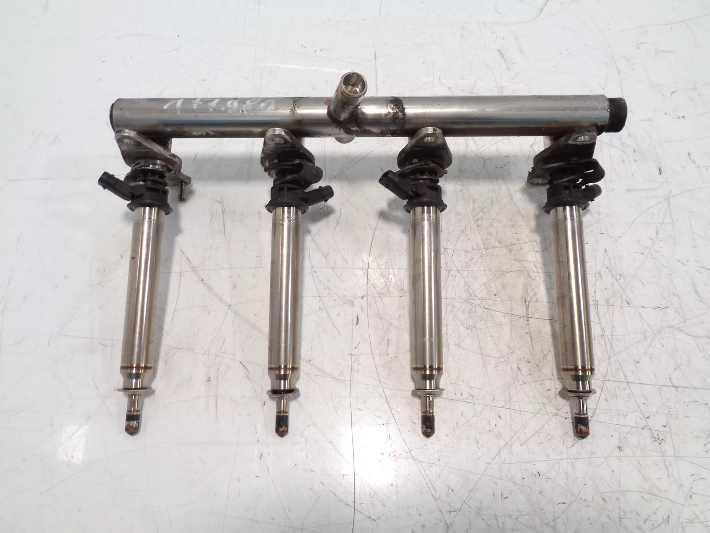 Rampa inyectora Mercedes-Benz Clase E W213 E 63 AMG 4.0 S M177.980 A1770703600