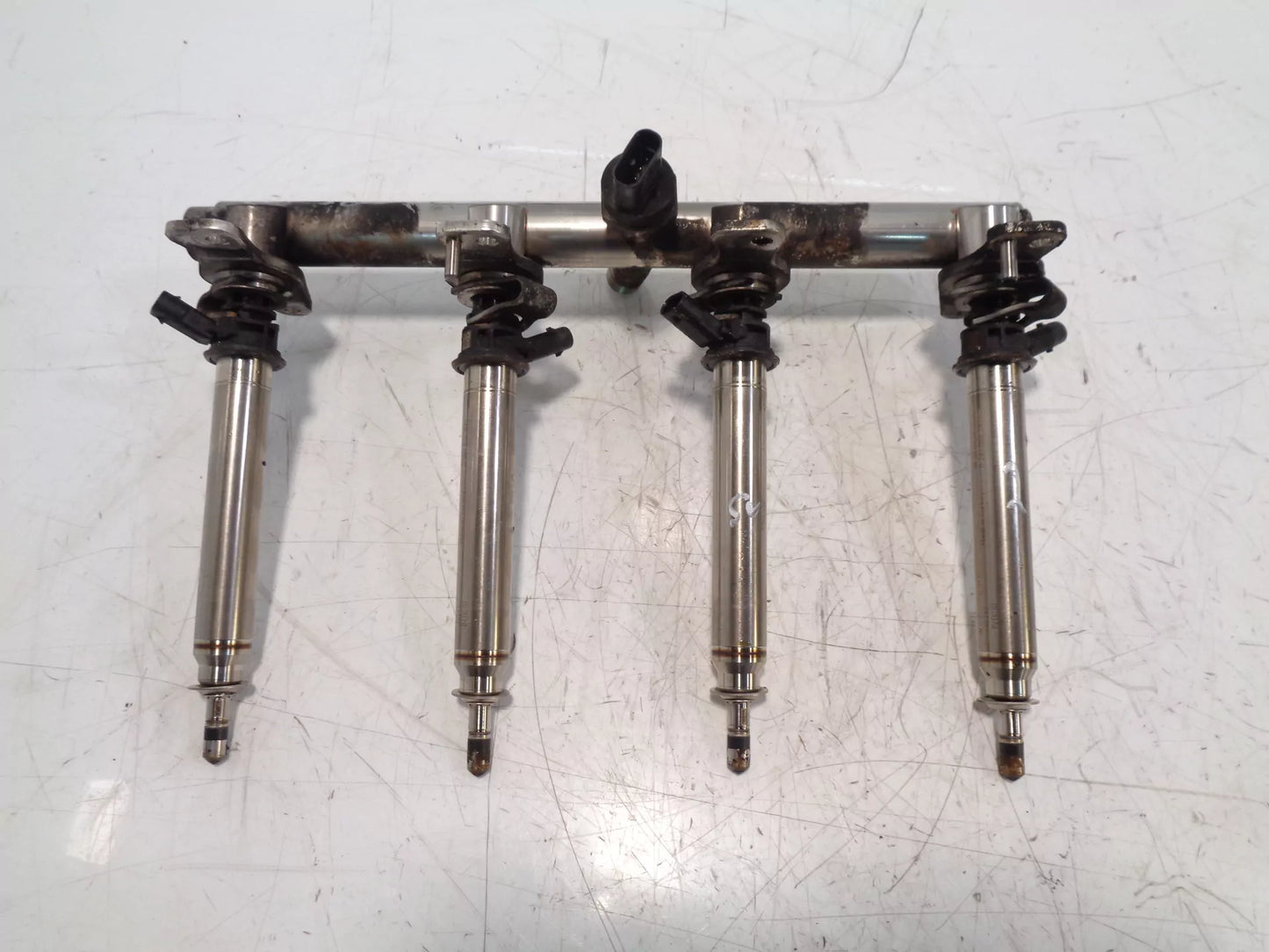 Rampa inyectora Mercedes-Benz Clase E W213 E 63 AMG 4.0 S M177.980 A1770703600