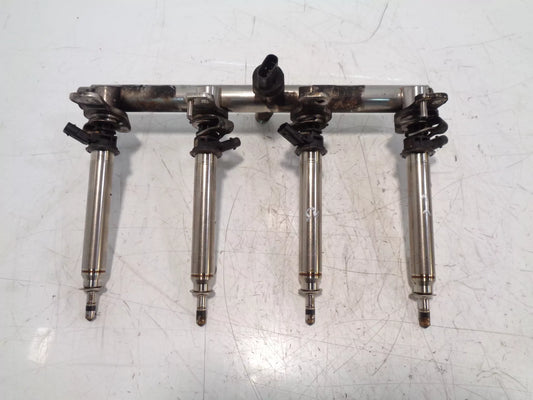 Rampa inyectora Mercedes-Benz Clase E W213 E 63 AMG 4.0 S M177.980 A1770703600