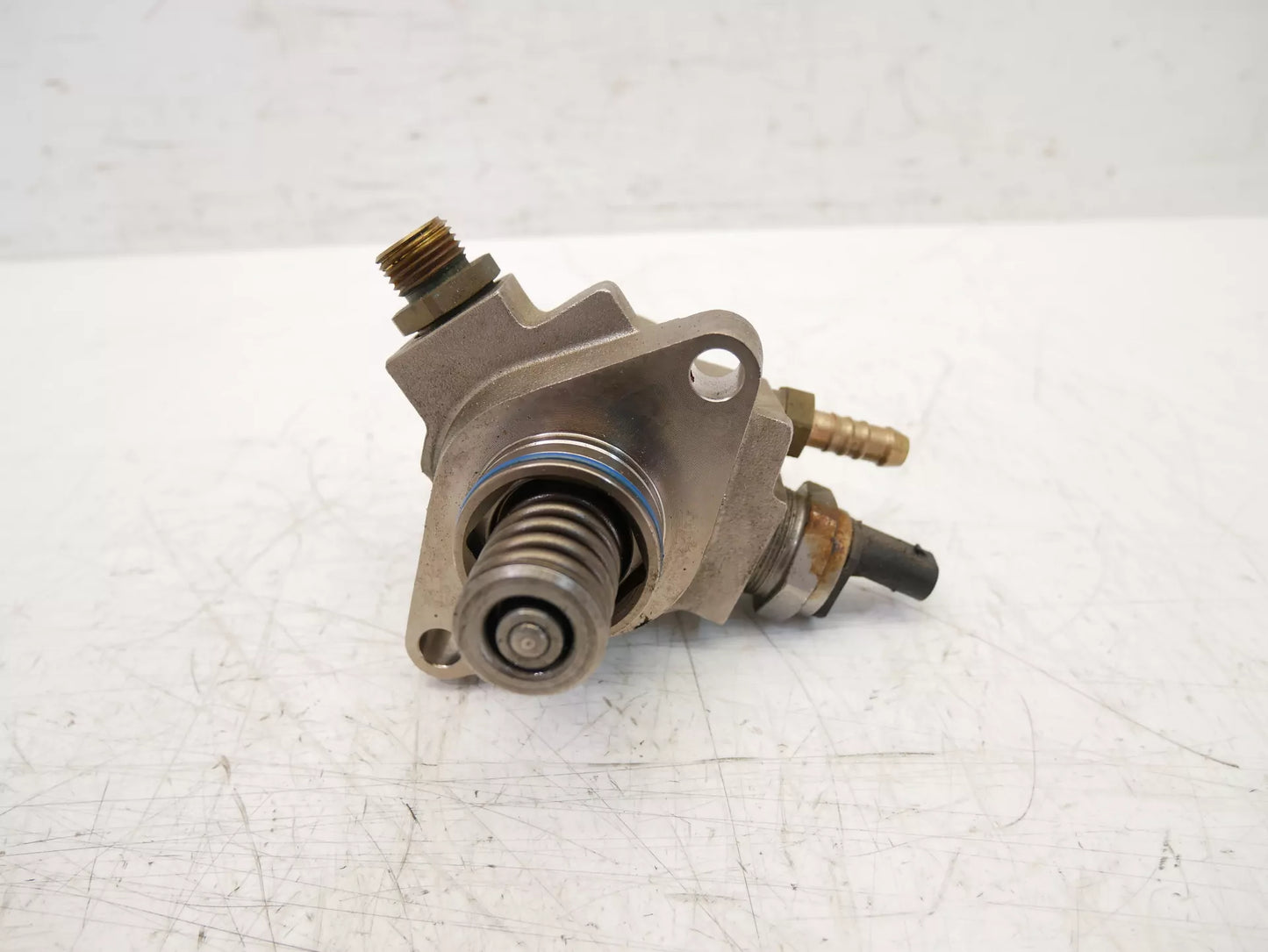 Bomba de combustible Audi A1 Ibiza 1.0 TSI CHZB CHZ 04E127026AG