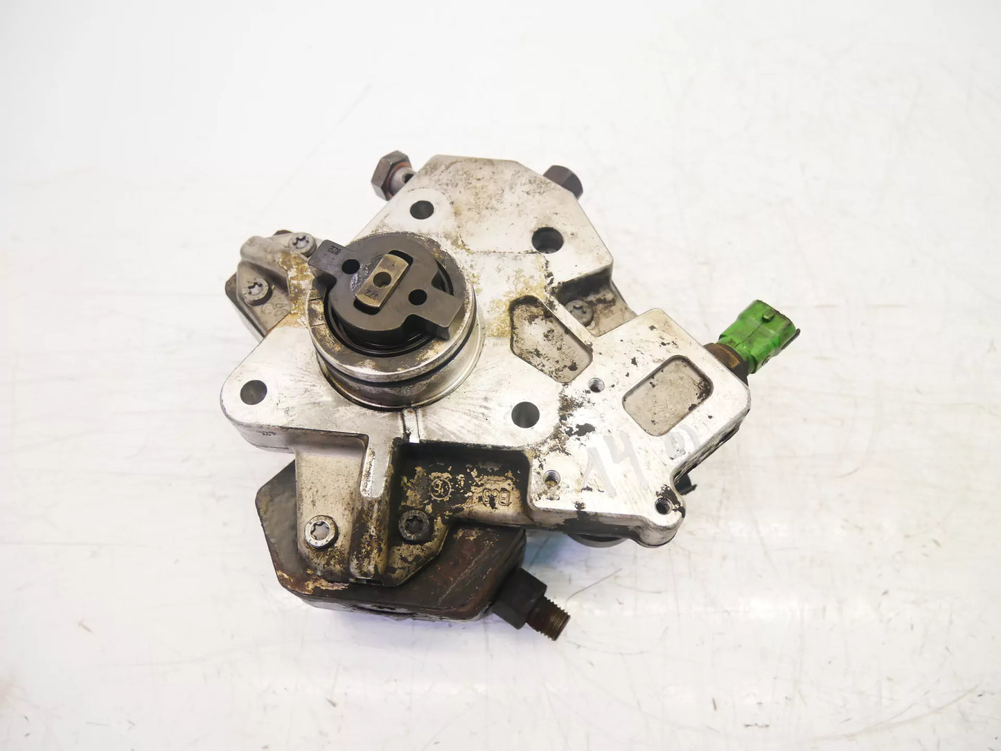 Bomba de alta presión Volvo S60 384 2.4 D5 Diesel D5244T5 0445010111 30756125