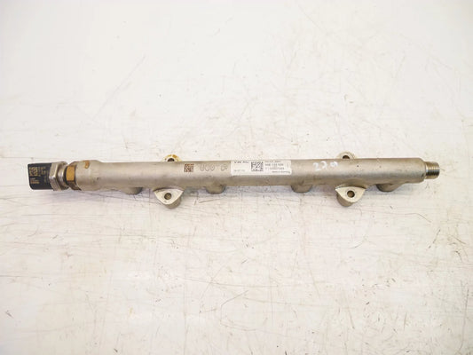 Rampa inyectora Seat Audi Skoda Volkswagen Leon 1.5 TSI DADA DAD 05E133320