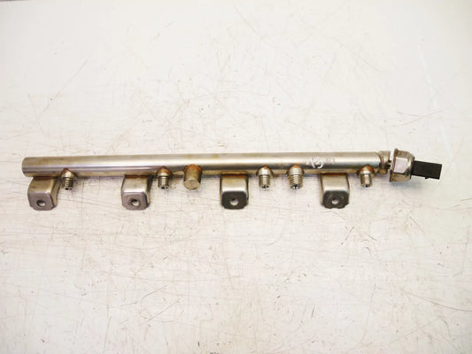 Rampa inyectora BMW Serie 5 F10 F11 Serie 7 F01 F02 F03 4.4 750 i Li N63B44A 7547600