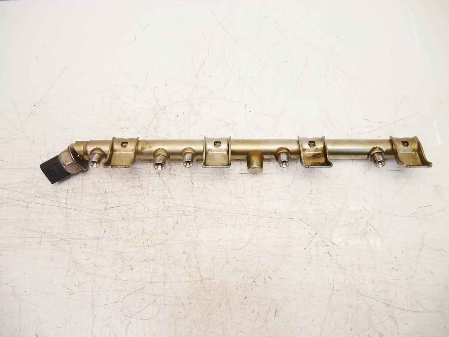 Rampa inyectora BMW Serie 5 F10 F11 Serie 7 F01 F02 F03 4.4 750 i Li N63B44A 7547600