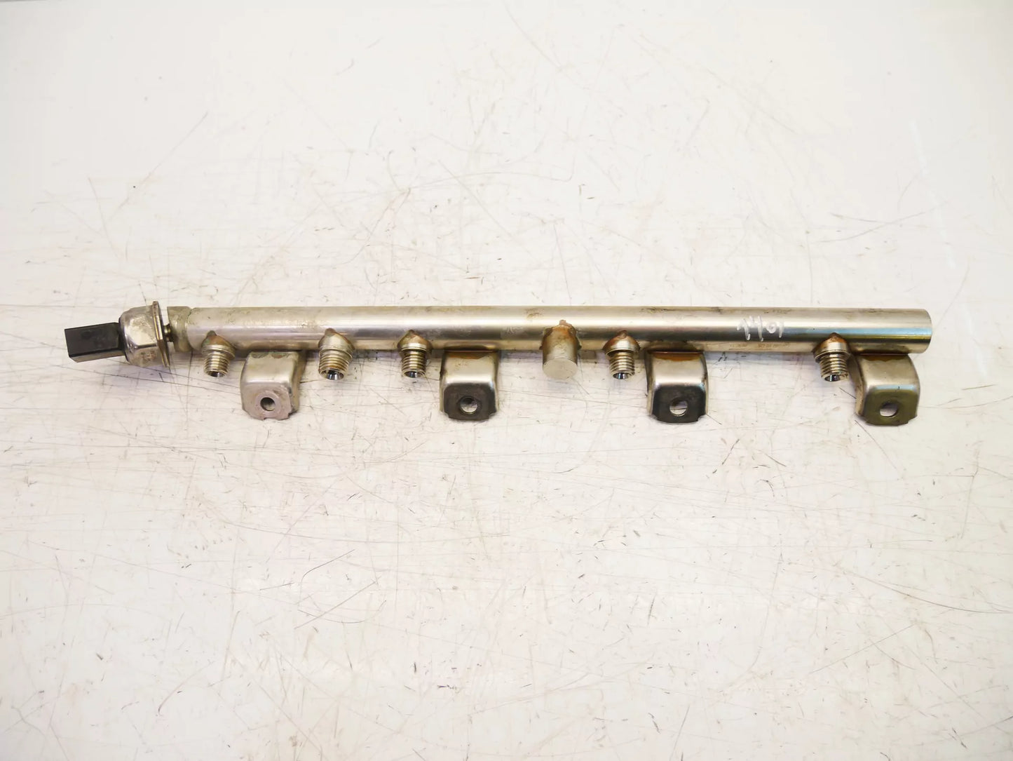 Rampa inyectora BMW Serie 5 F10 F11 Serie 7 F01 F02 F03 4.4 750 i Li N63B44A 7547599