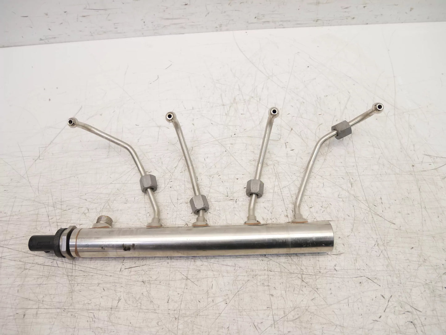 Rampa inyectora BMW Serie 3 F30 F31 F80 2.0 i N20B20B 7585411