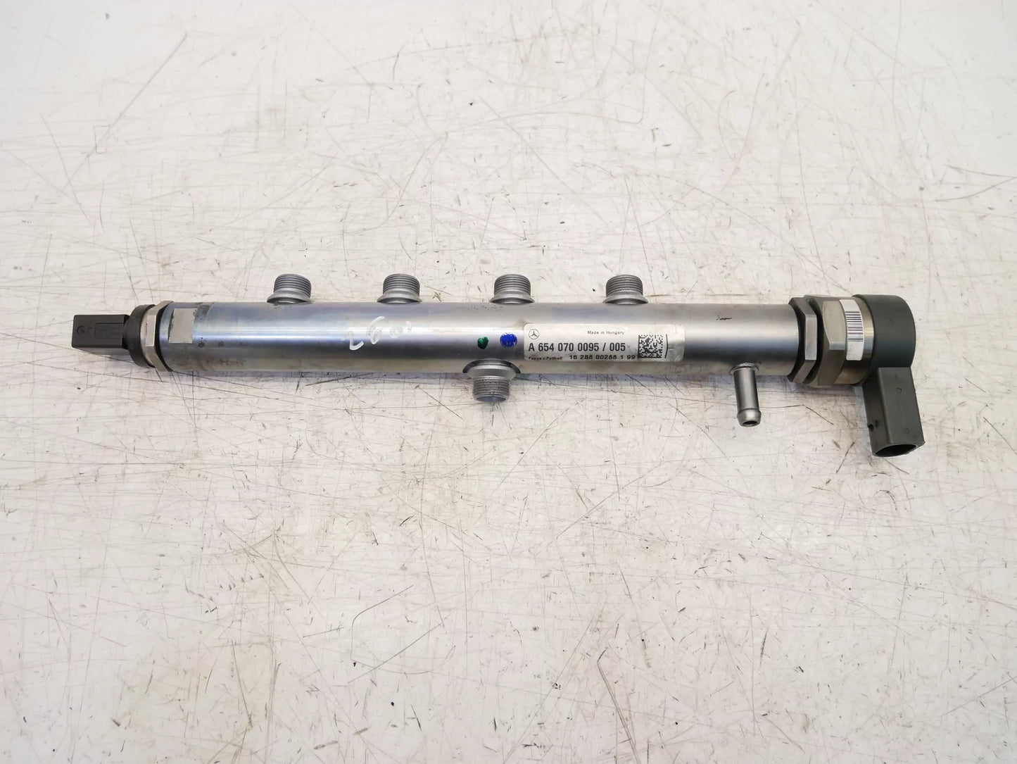 Rampa inyectora Mercedes-Benz 2,0 d OM654.920 654.920 A6540700095