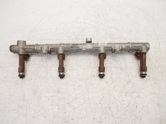Rampa de inyectores Toyota 4,7 V8 4WD 2UZ 2UZ-FE 23250-0F020