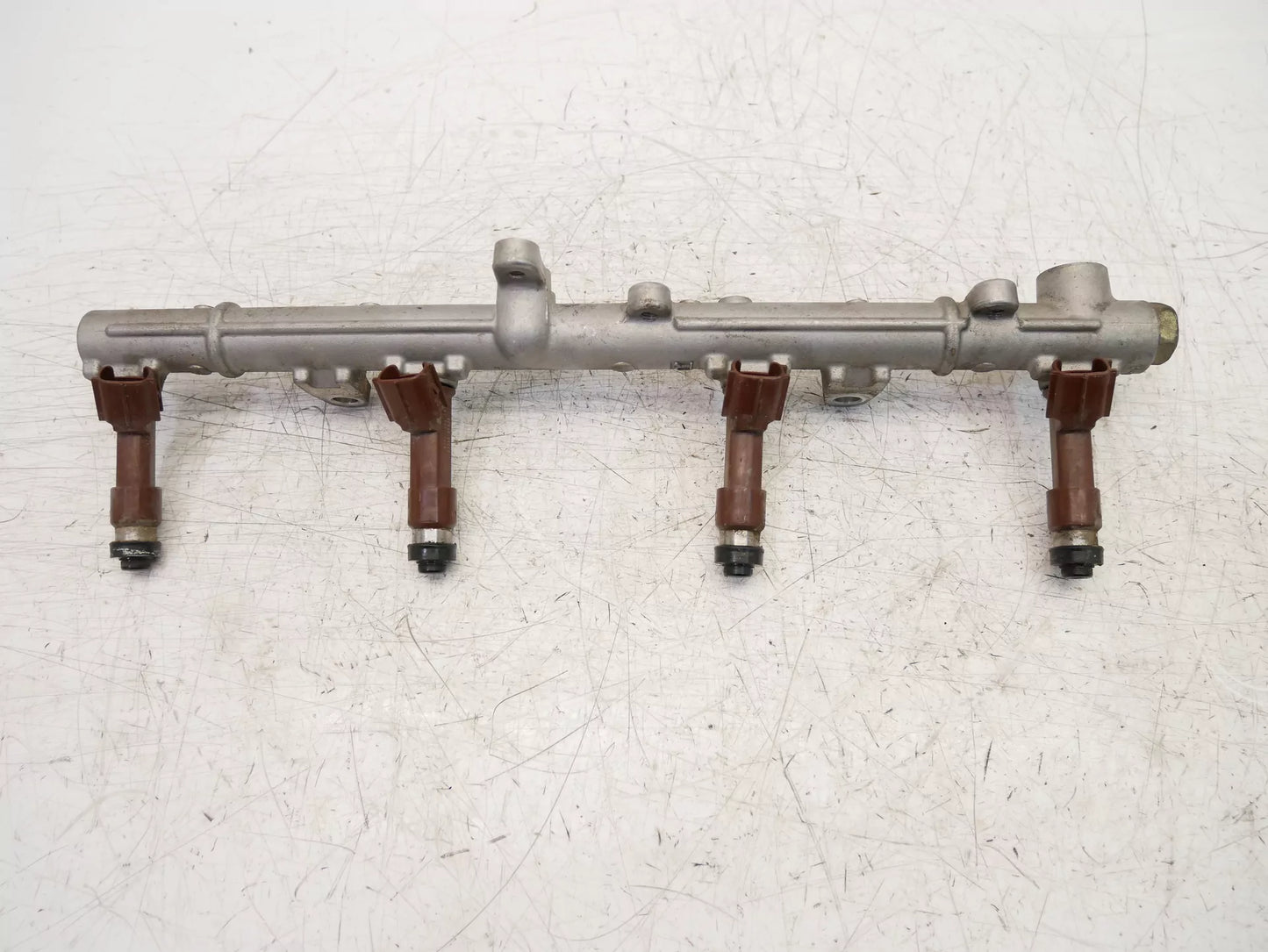 Rampa de inyectores Toyota 4,7 V8 4WD 2UZ 2UZ-FE 23250-0F020