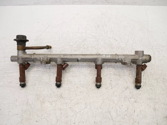 Rampa de inyectores Toyota 4,7 V8 4WD 2UZ 2UZ-FE 23250-0F020