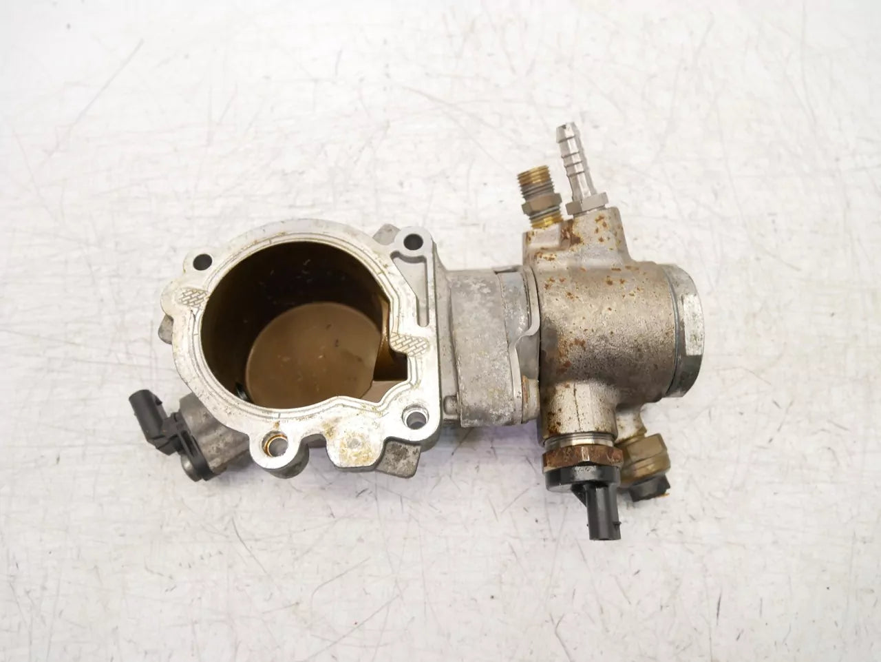 Bomba de combustible Audi 3,0 TFSI Quattro CCAA CCA 06E103535A