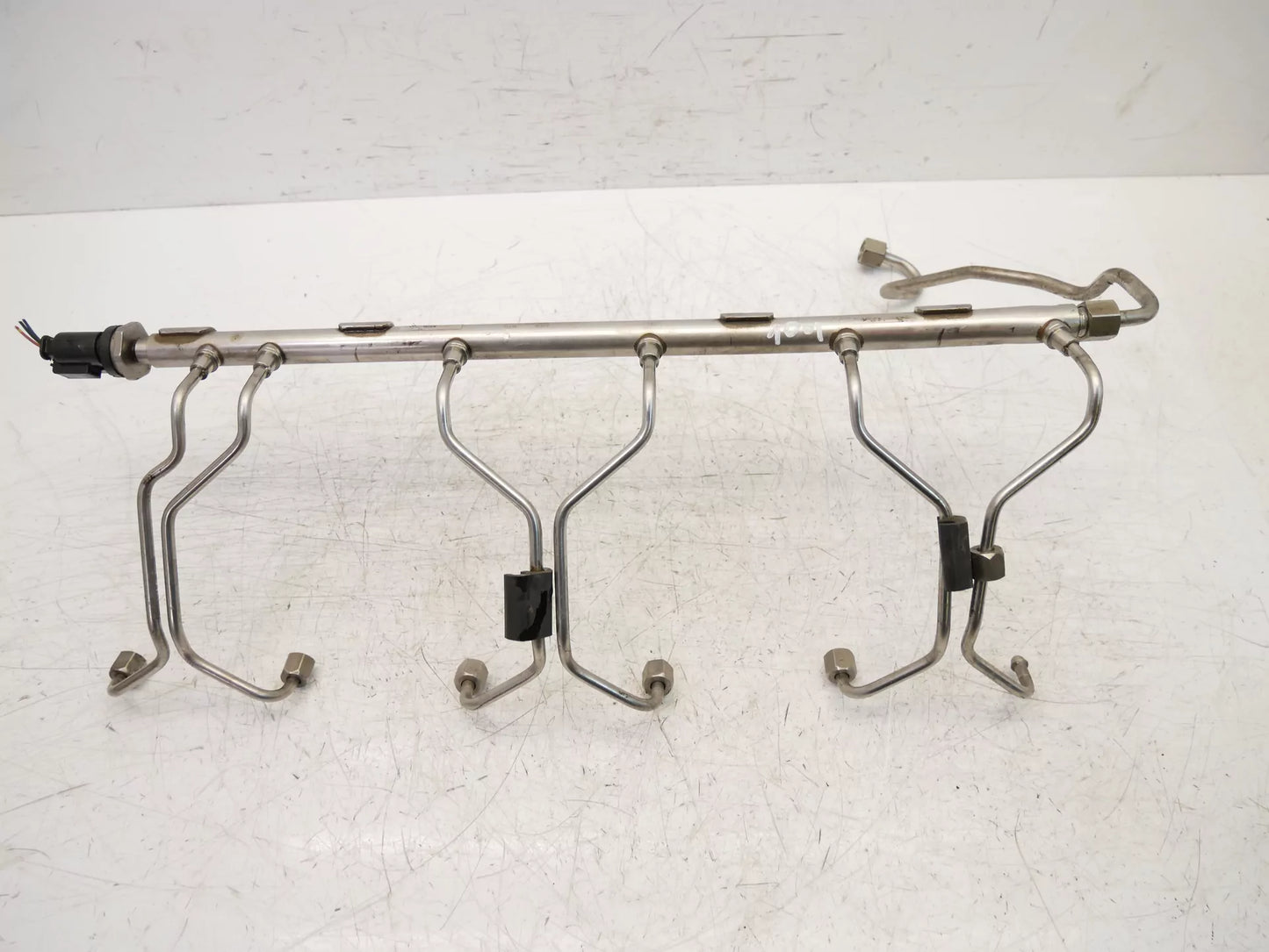 Rampa de inyectores BMW 3,0 i N55B30A 7649710