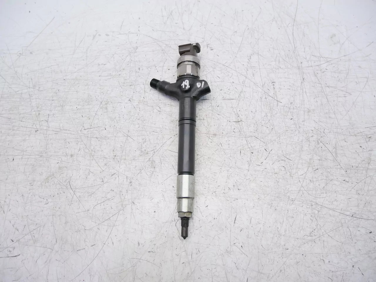 Inyector Boquilla de inyección Toyota 2,0 D-4D 1AD-FTV 1AD 23670-0R190
