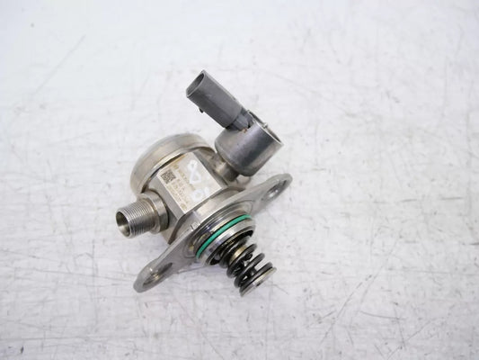 Bomba de combustible Mercedes-Benz AMG GT C C190 4.0 V8 M178.980 178.980 A1780700401