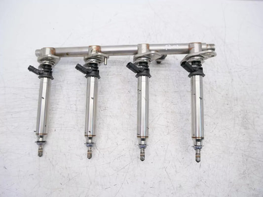 Rampa de inyectores Mercedes-Benz 4,0 gasolina V8 M178.980 178.980 A2700701595 A2780780645