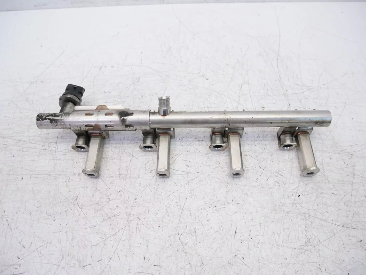 Rampa de inyectores Ford 1,6 ST gasolina JTJA JTJB CJ5G-9H487-BA