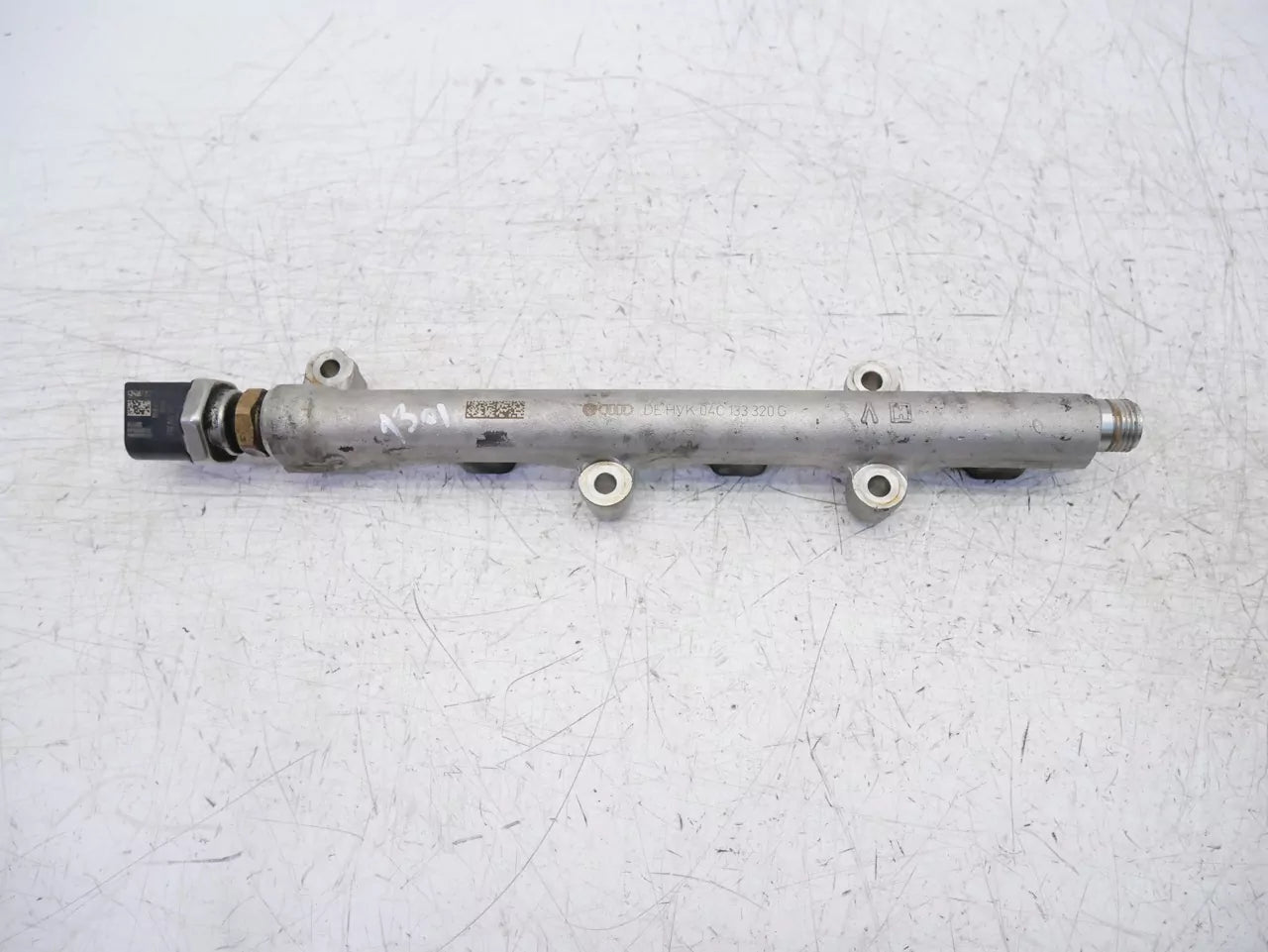 Rampa inyectora Audi Seat Volkswagen 1,0 TSI DKRF DKR DKRA 04C133320C