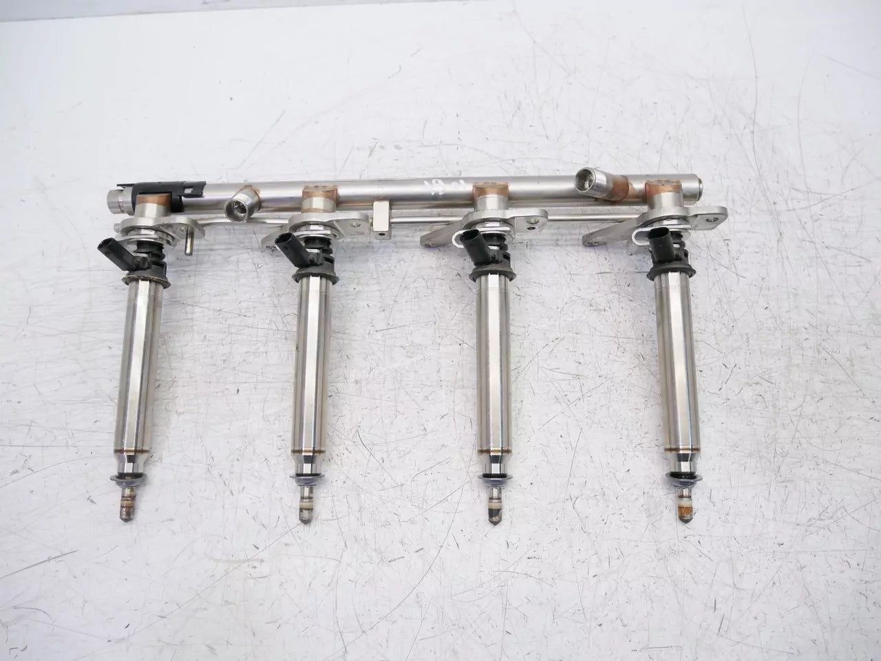 Rampa de inyectores Mercedes-Benz 4,7 V8 278.927 M278.927 A2780703395