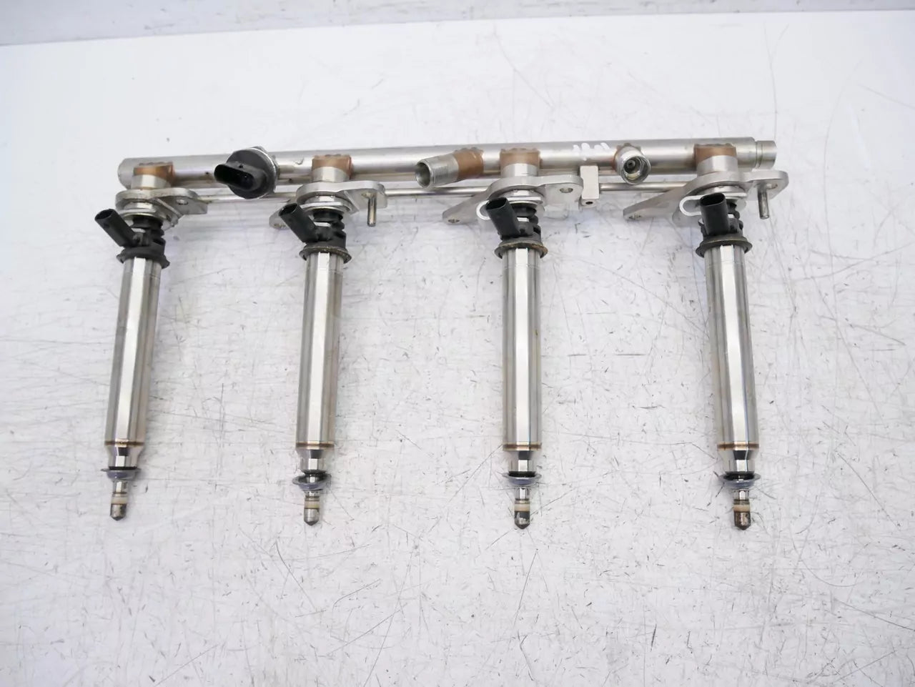 Rampa de inyectores Mercedes-Benz 4,7 V8 278.927 M278.927 A2780703495