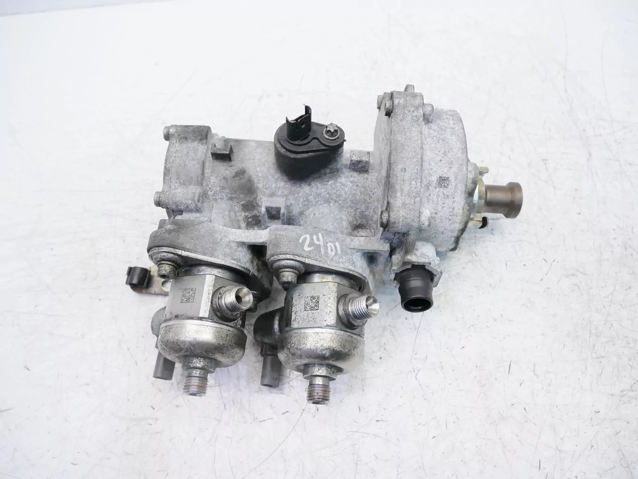 Bomba de combustible BMW M3 3.0 i S55B30A S55 13517847204 7847204