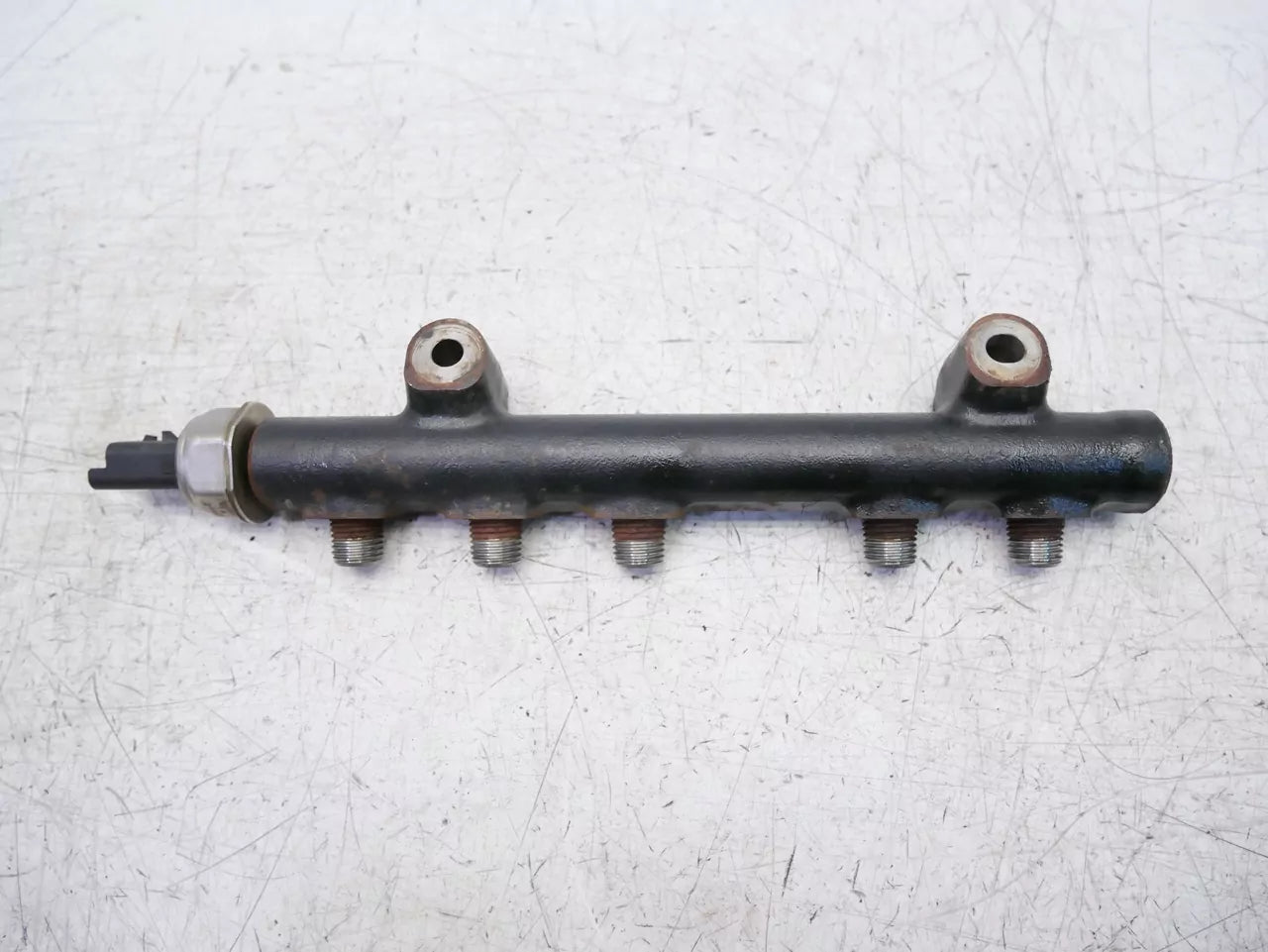 Rampa inyectora Citroen Peugeot 1,6 HDI 9HR 9HL DV6C 9685297580