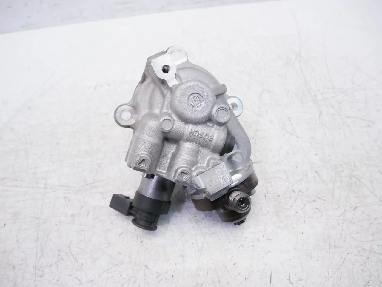 Bomba de alta presión Mercedes-Benz CLA C118 2.0 CDI 220 d OM654.920 A6540704601