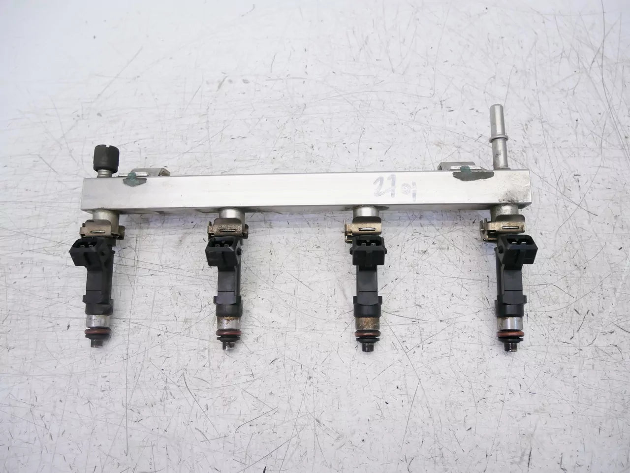 Rampa de inyectores Opel Vauxhall 1,4 gasolina A14XER LDD 55562258