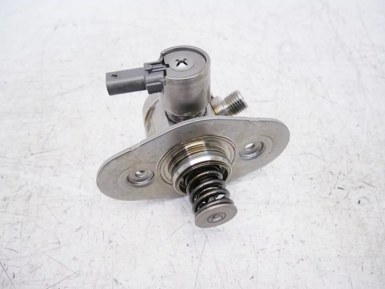 Bomba de combustible Mini 1,5 B38A15A B38 7636881