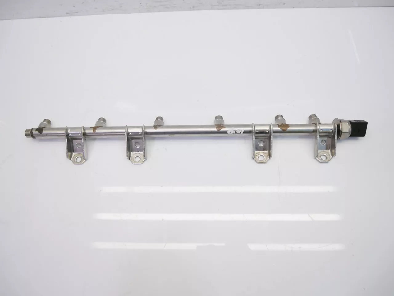 Rampa de inyectores BMW 3,0 335 i xDrive N54B30A N54 7575480