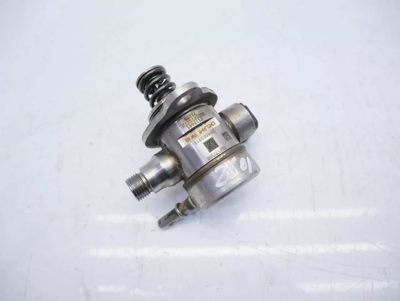 Bomba de combustible Audi 1,5 TFSI DADA 05E127027D