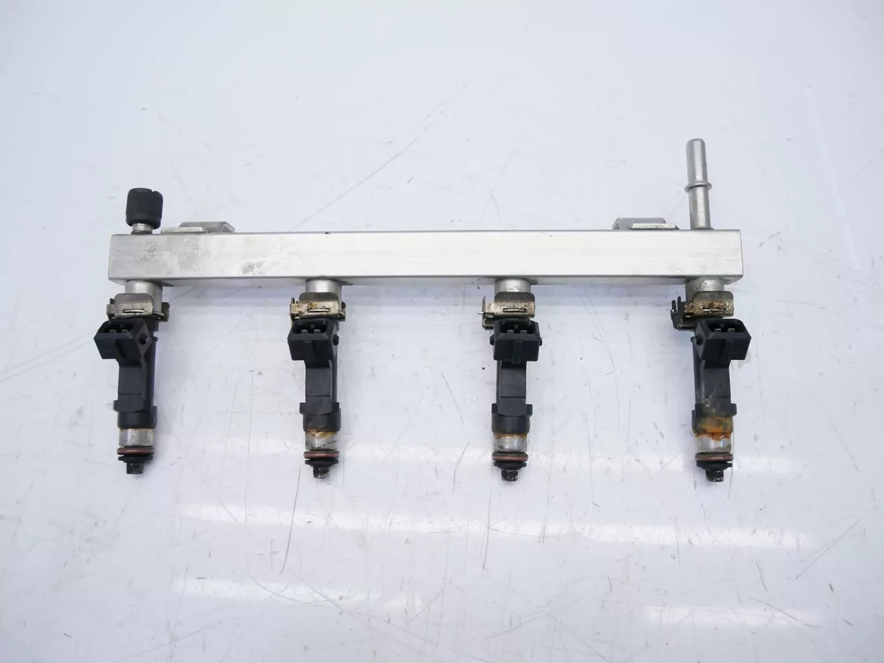 Rampa de inyectores Opel 1,2 gasolina A12XER LDC 55562258