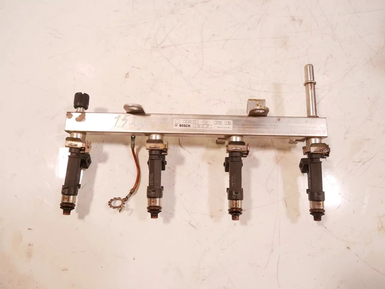 Riel de inyectores Opel Chevrolet Aveo Cruze 1.4 T A14NET B14NET 55565571