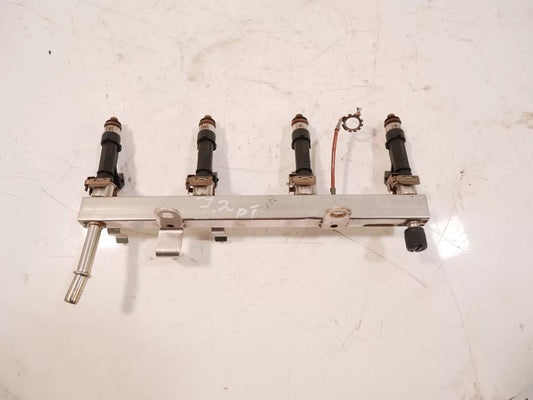 Riel de inyectores Chevrolet Opel Cruze Astra 1.4 A14NET B14NET LUV 55565971