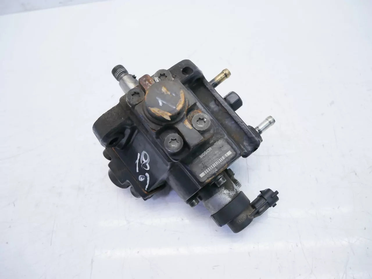 Bomba de alta presión Opel Zafira B Astra H 1.9 CDTi Z19DTH LRD 0445010183