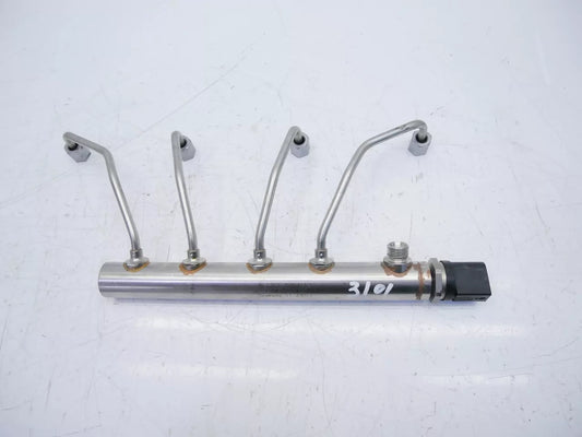 Rampa de inyectores BMW 2,0 gasolina 328i N26B20A N26 7585411