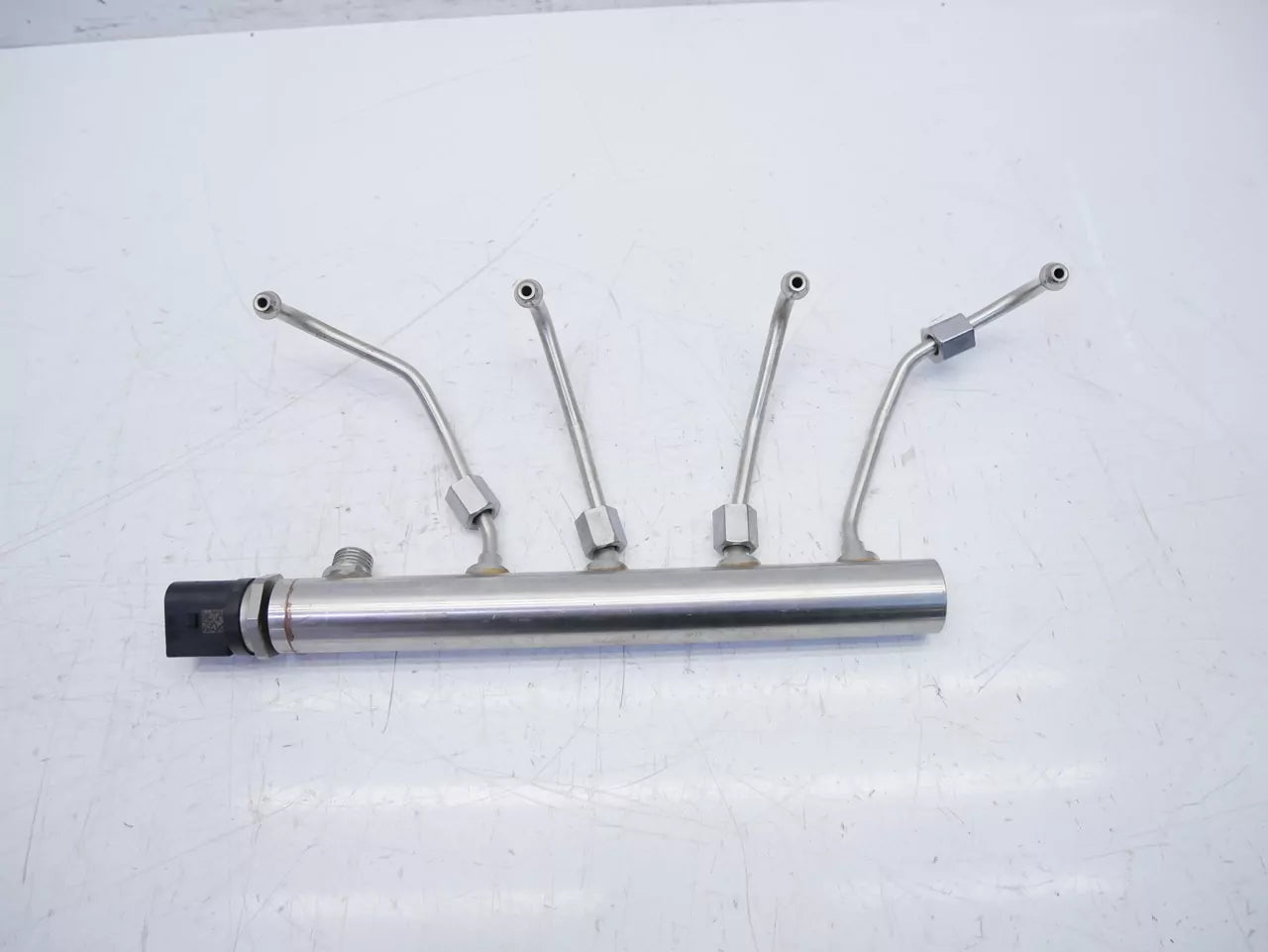 Rampa de inyectores BMW 2,0 gasolina 328i N26B20A N26 7585411