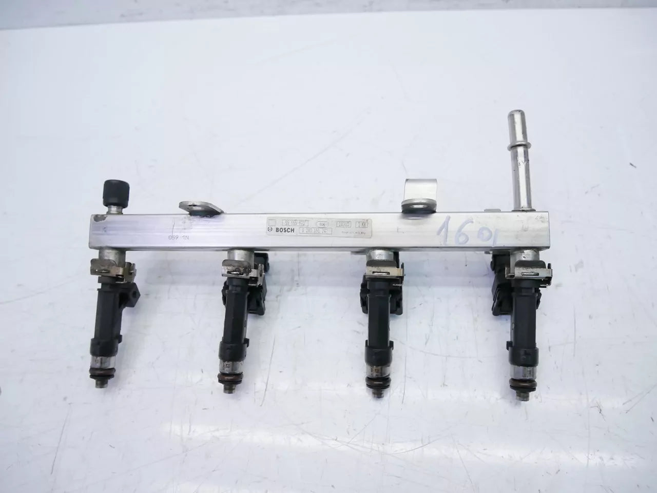 Rampa de inyectores Opel Vauxhall 1,4 gasolina A14XER LDD x 55565971