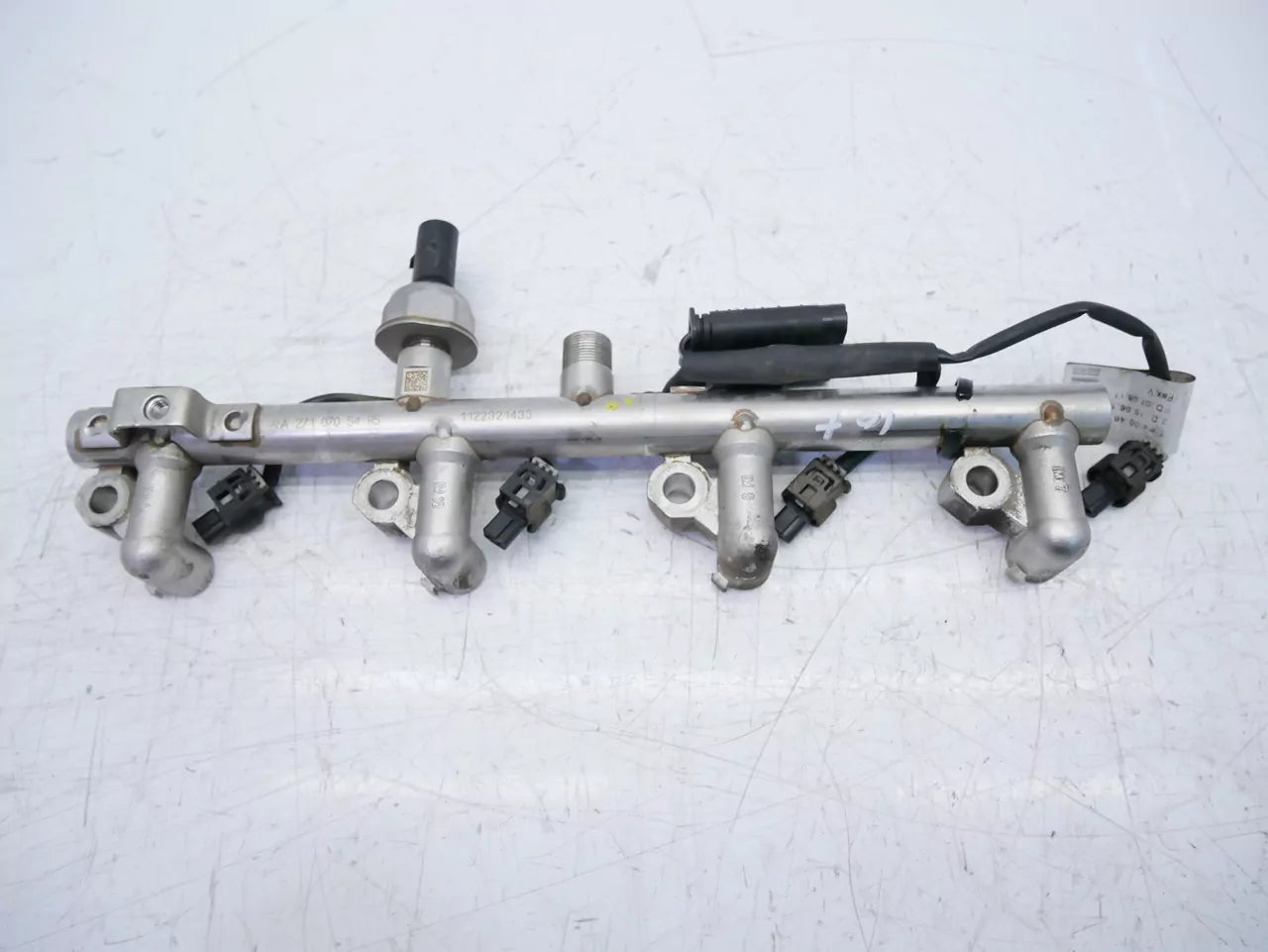 Rampa de inyectores Mercedes-Benz 1,8 CGI E C 250 271.860 M271 A2710705495