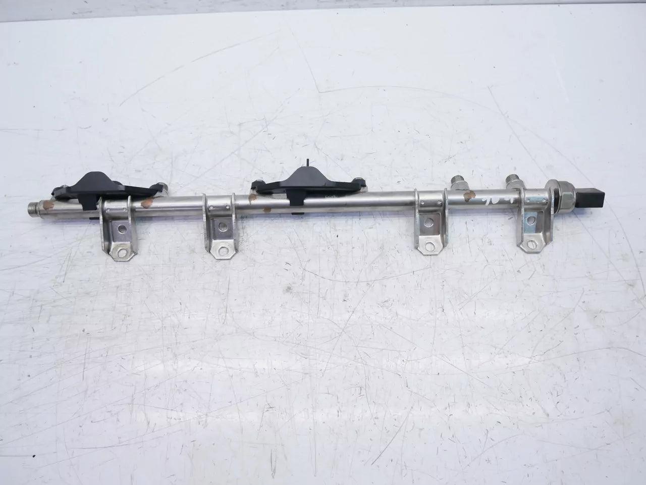 Rampa de inyectores BMW 3,0 535i 535 N54B30A N54 7575490