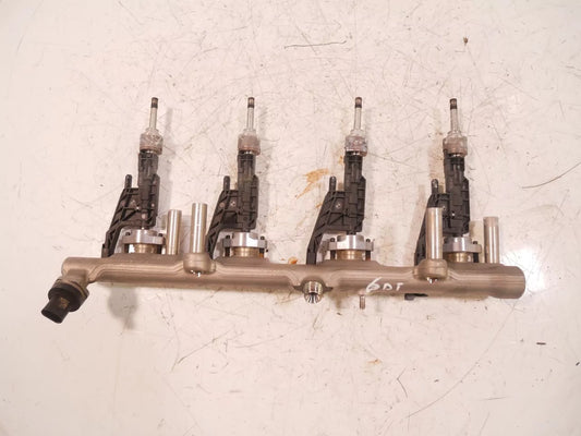 Rampa de inyectores BMW 2,0 Hybrid 330 e B48B20B 8665633 1353-8656548