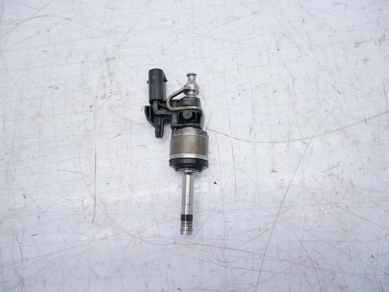 Inyector Boquilla de inyección Volkswagen 1,0 TSi DLAA DLA 05C906036