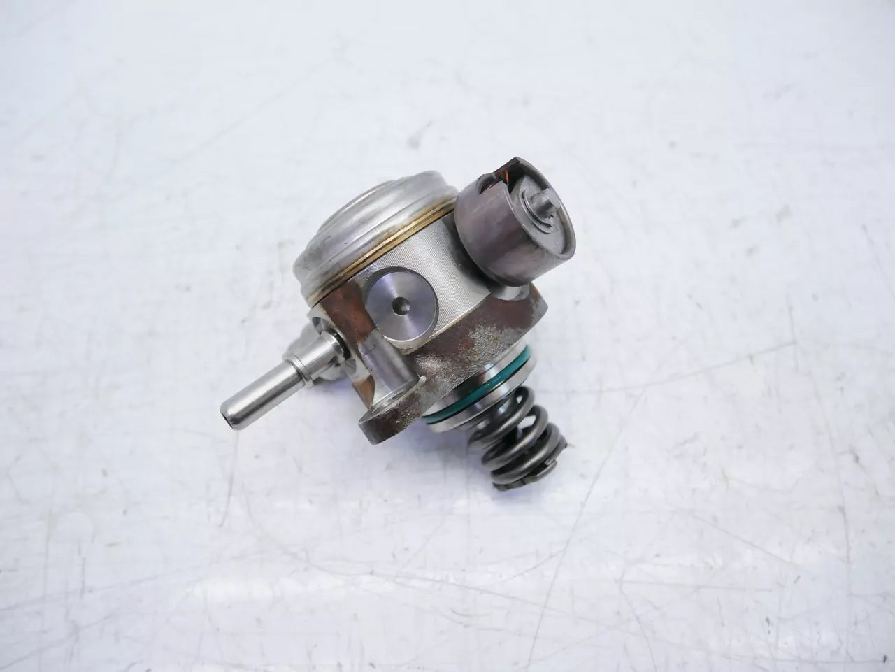 Bomba de combustible Volkswagen 1,0 TSi DLAA DLA 05E127027A